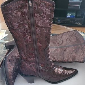 🚺 Ladies Western Boots size 10